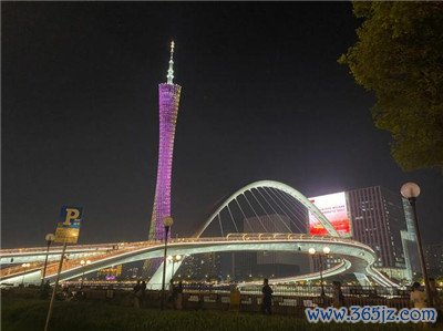 打造独一无二的模特经纪团队